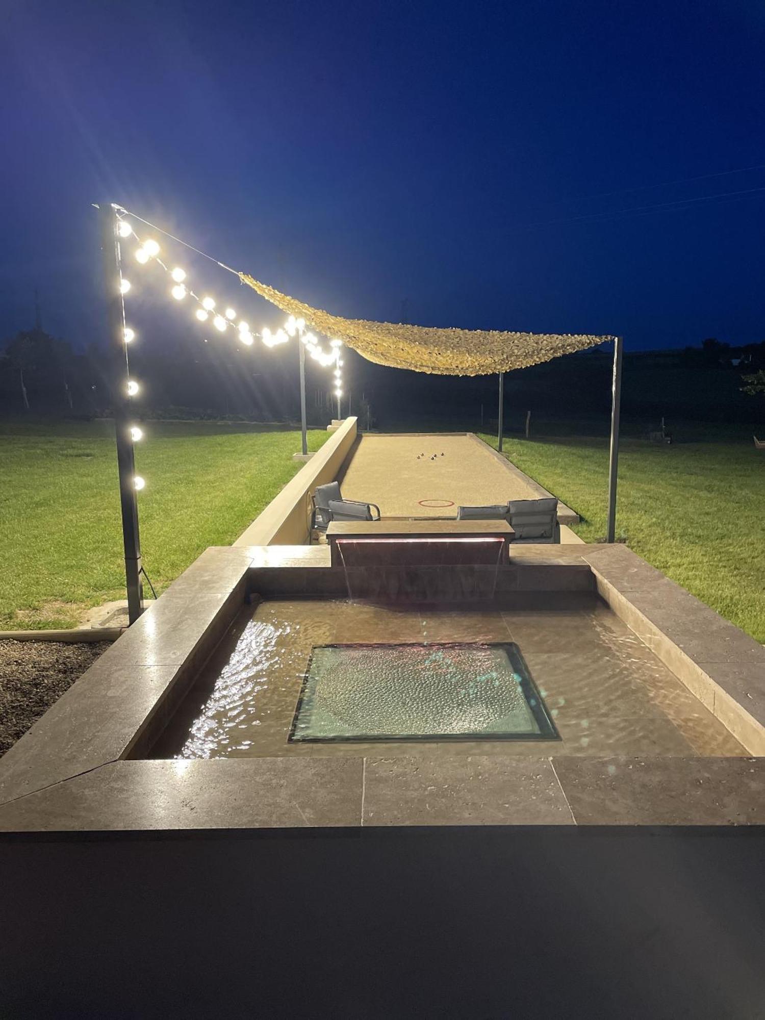 Le Lodge Spa Saint-Laurent-d'Andenay Екстериор снимка